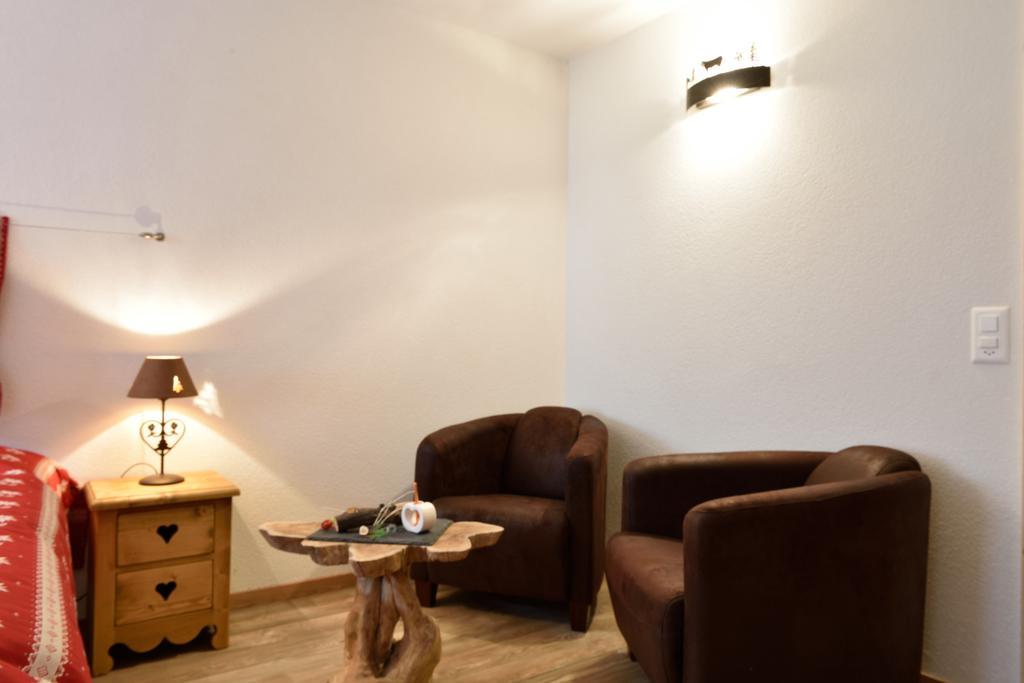 Hotel Les Mélèzes Haudères Szoba fotó