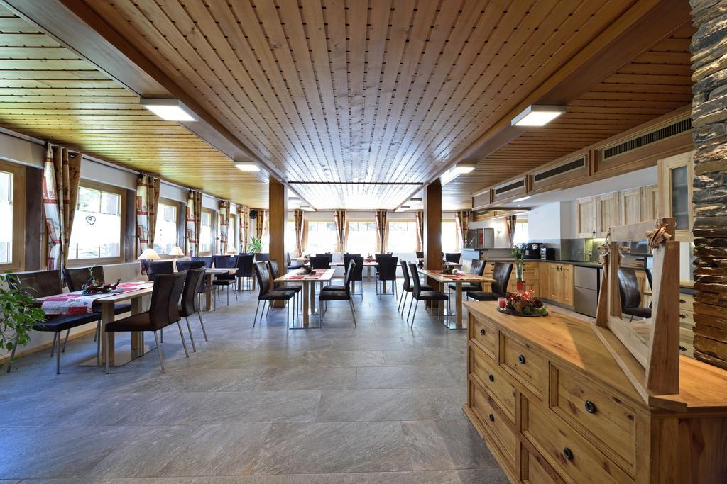 Hotel Les Mélèzes Haudères Kültér fotó