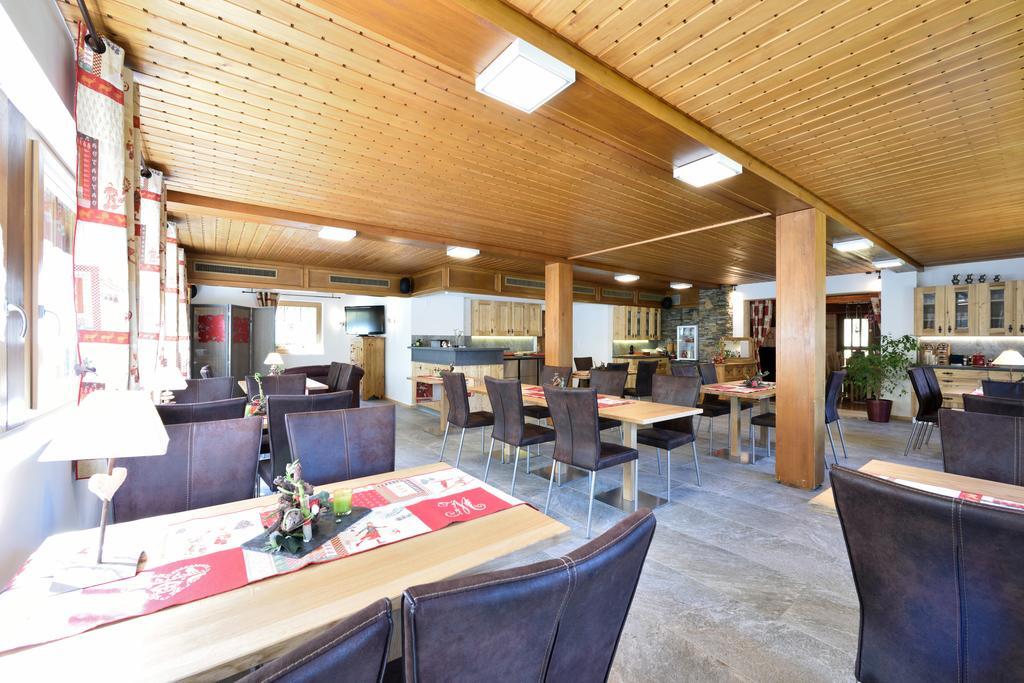 Hotel Les Mélèzes Haudères Kültér fotó